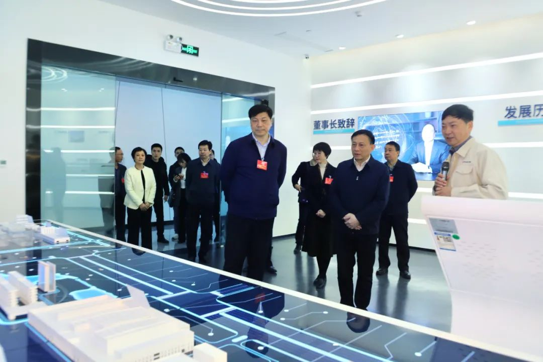 江西省吉安市人大常委会主任廖宏率省市人大代表来江西hahabet星辰大海新材考察(图1)